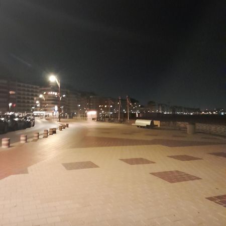 Studio Spacieux 50 M2 Pour 2+2 Tout Confort Knokke-Heist Exterior foto
