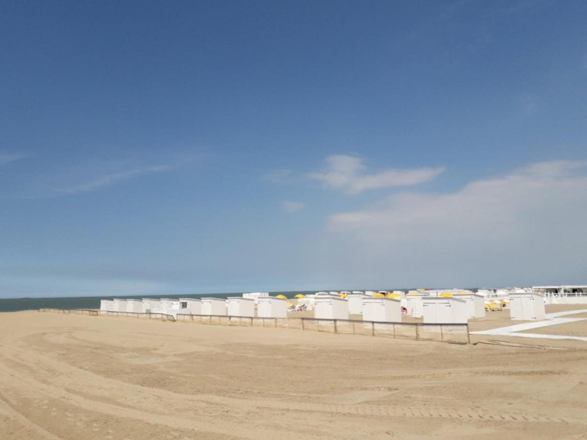 Studio Spacieux 50 M2 Pour 2+2 Tout Confort Knokke-Heist Exterior foto
